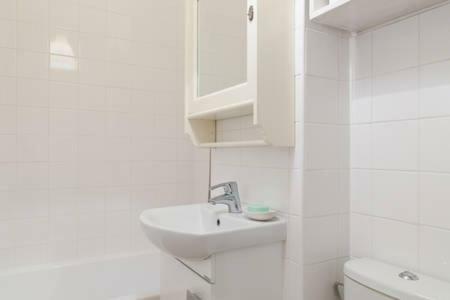 Apartament Pod Rozowa Swinka Apartment Варшава Екстериор снимка